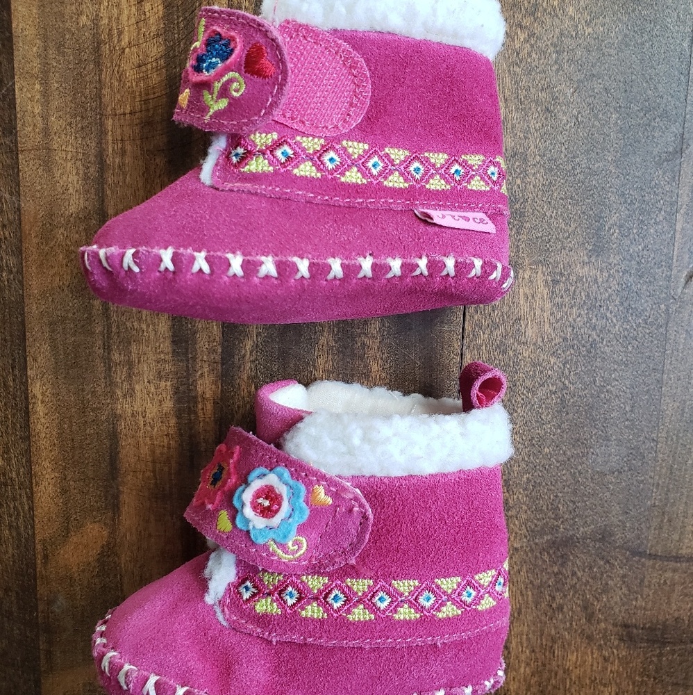 Pink Embroidered Baby Booties 0-3 months